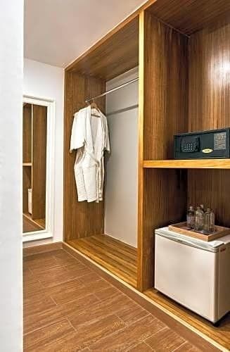 Moderne Art und Weise Mr HDF Schlafzimmer Schrank für kundenspezifische Schrankmöbel