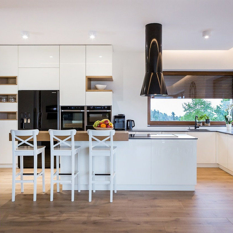 Maßgeschneiderte High-End Küchenschränke mit Insel-Designs und modernen glänzenden Furnierfarbe