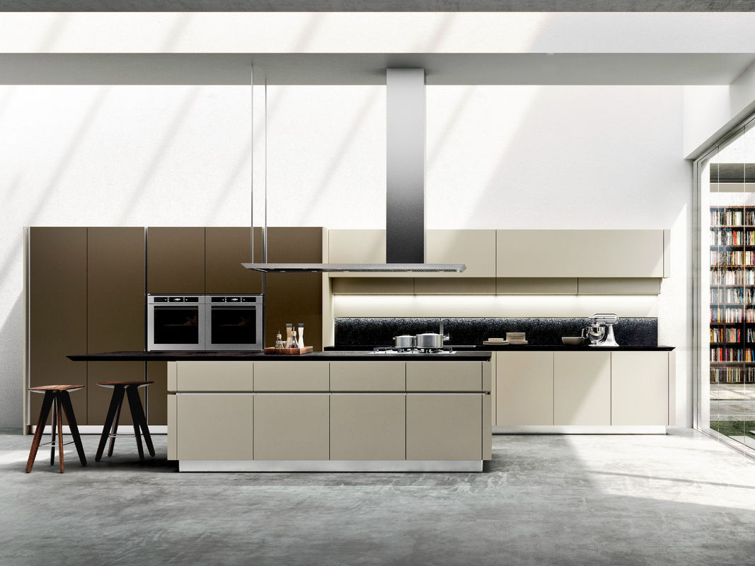 Blum Hardware und Veneer Finish YALIG Smart Holzschüttler Küchenschrank für Wohnung