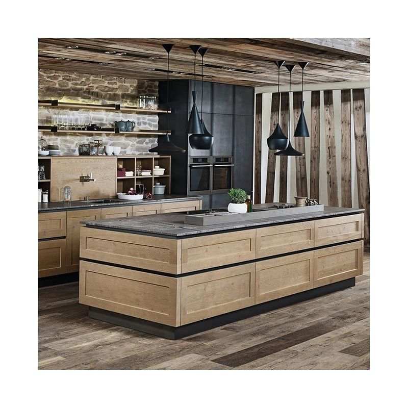 Massivholzküchenschränke mit Schrägkante, Schreibtischkante und Türmaterial aus MDF