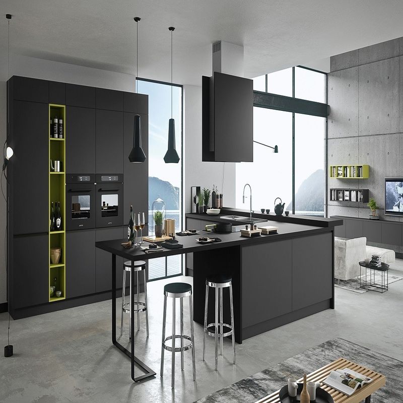 Wandschrank aus Massivholz in modernem Design mit individueller Größe und wasserdicht