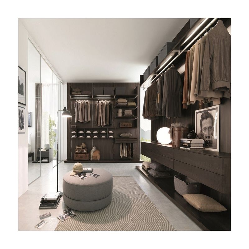 Schlafzimmer Schrank mit modernem Design und modernem Stil