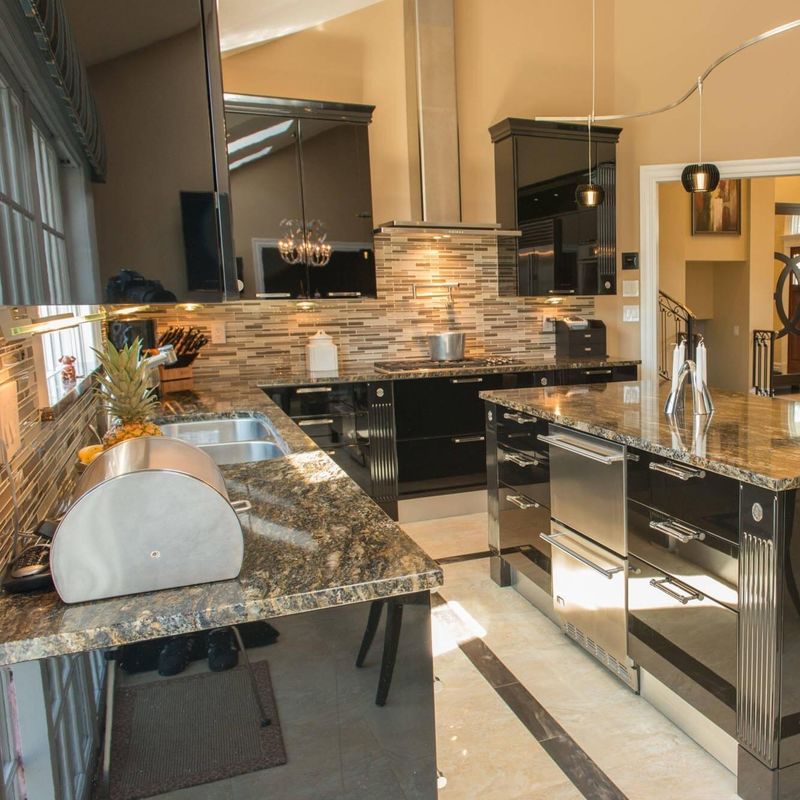 High Gloss Acryl Tellertrockner Schrank für Quarz Stein Arbeitsplatte in Einzelküche