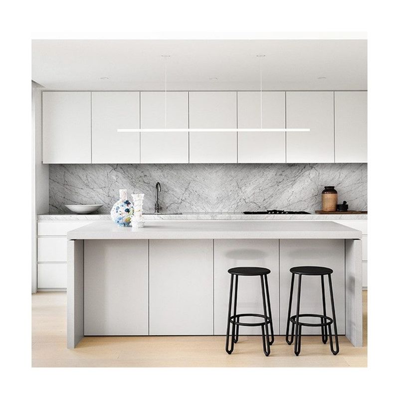 Wasserdichte PVC-Laminatplatte für individuell angepasste Veneerfarben-Skirtenprofile