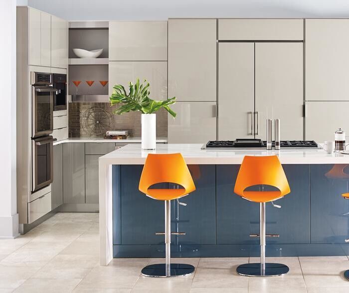 Blum Modular Schrank mit modernem Design mit individueller Furnierfarbe und Spülbecken