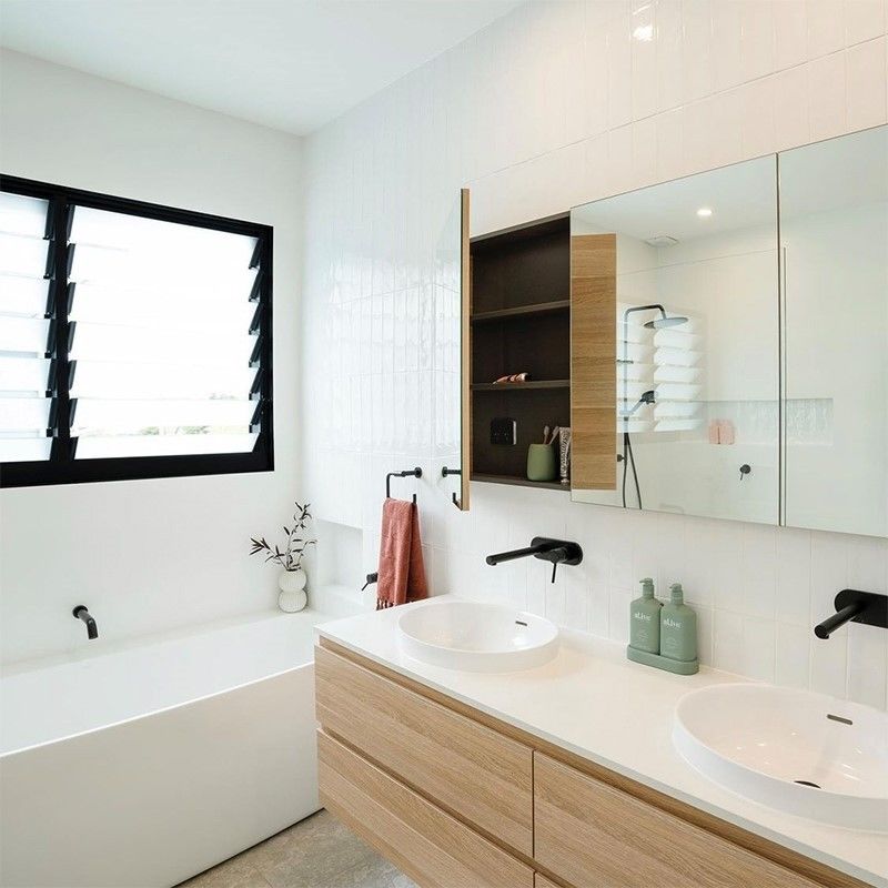 Moderner Stil Wand hängte Eitelkeit mit Spiegel und Waschbecken in Luxus Hotel Badezimmer Schränke