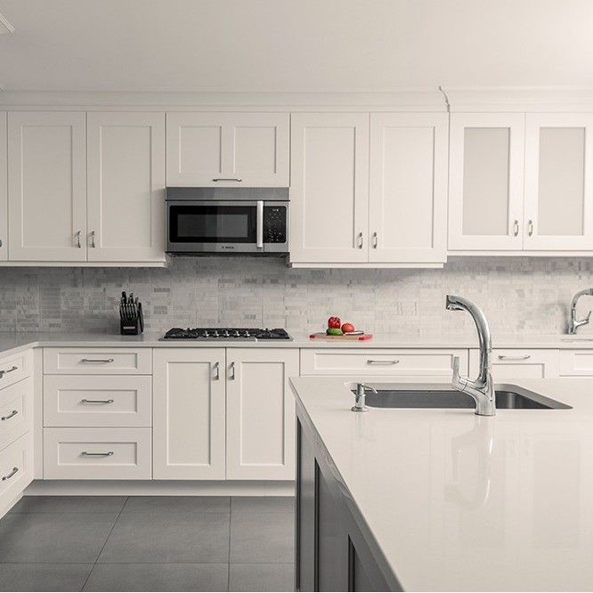 Moderner White Shaker Acrylic RTA Küchenschrank mit Zauber-Ecke Design Stil