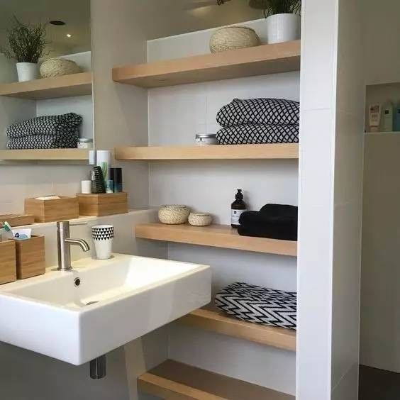 Moderne Nordic Corner-Badschränke mit LED-Lichtspiegel und Vanity Combo