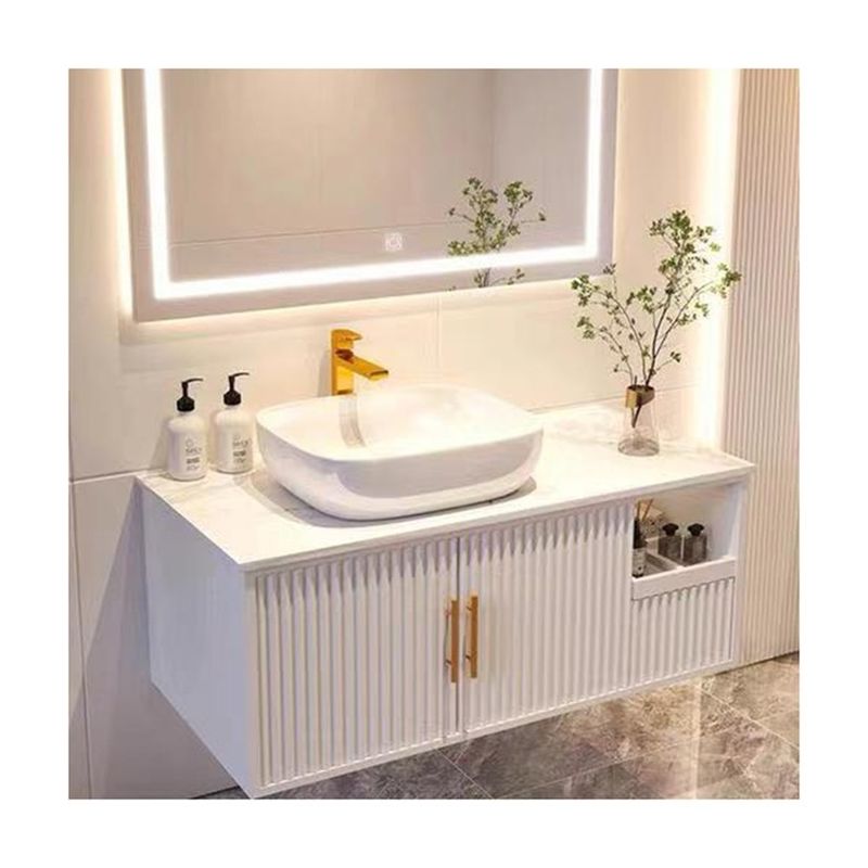Custom 30 Zoll Wandmontierte Badezimmer Vanity mit Keramik Waschbecken und Massivholztür