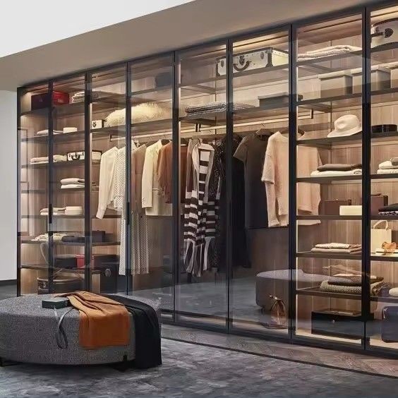 Moderne Design Custom Aluminiumrahmen Glas Tür MDF Walk-in Schrank mit Center Island