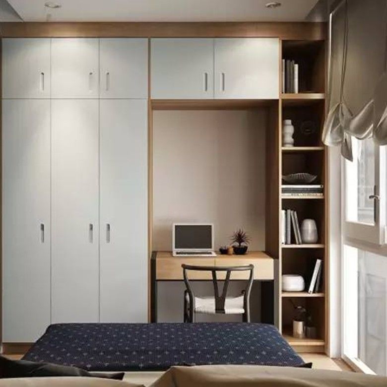 Moderner Stil 3-Tür-Schrank mit Spiegel Schlaftisch YALIG Maßgeschneiderter Massivholz
