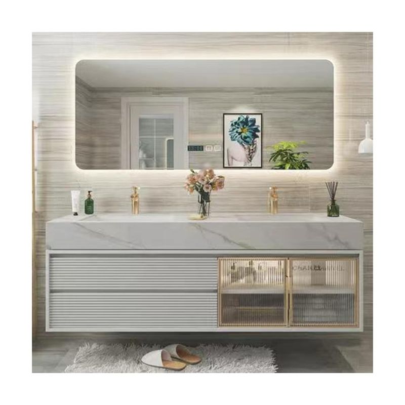 Maßgeschneiderte Designs und MDF-Türmaterial in YALIG Floating Vanity Set für moderne Bäder