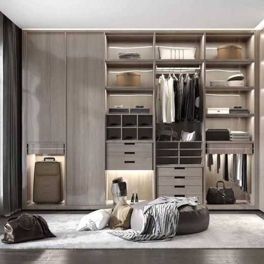 Großer Holzweg im eingebauten Schrank für moderne Wohnung 2D / 3D und High-End-Design