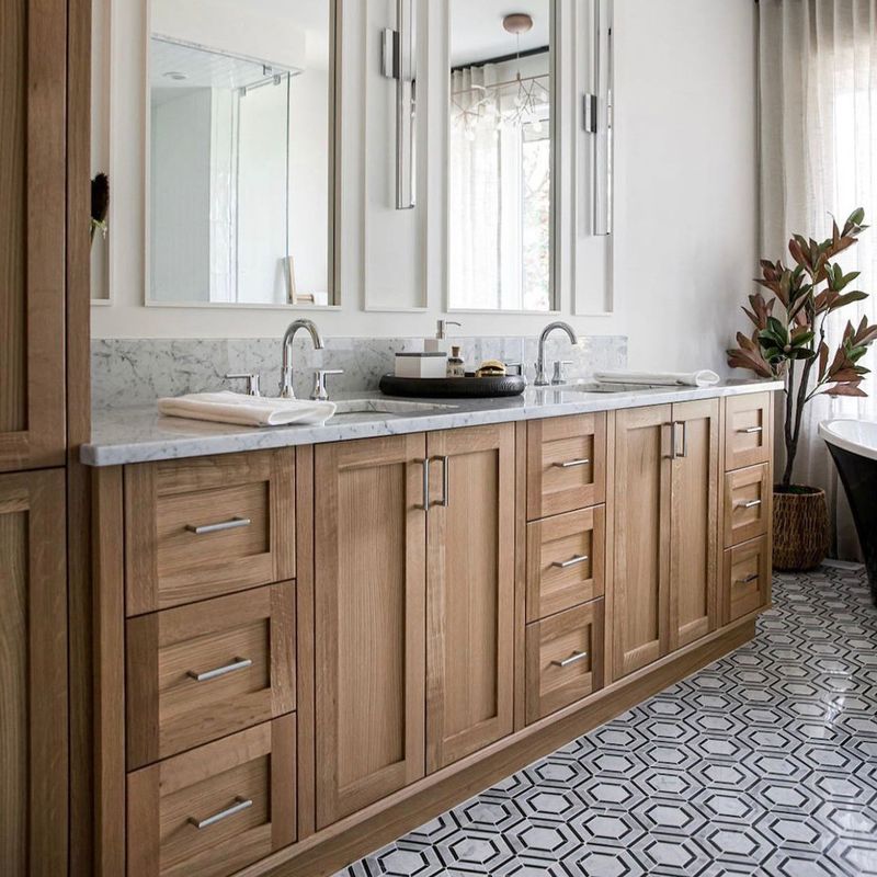 YALIG Schrankschüttler Fluted Panel Quarz Schalter Badezimmer Vanity für 38-46 in Breite